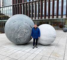 Granitkugeln mit 2,50m Durchmesser und 26 Tonnen in Kopenhagen